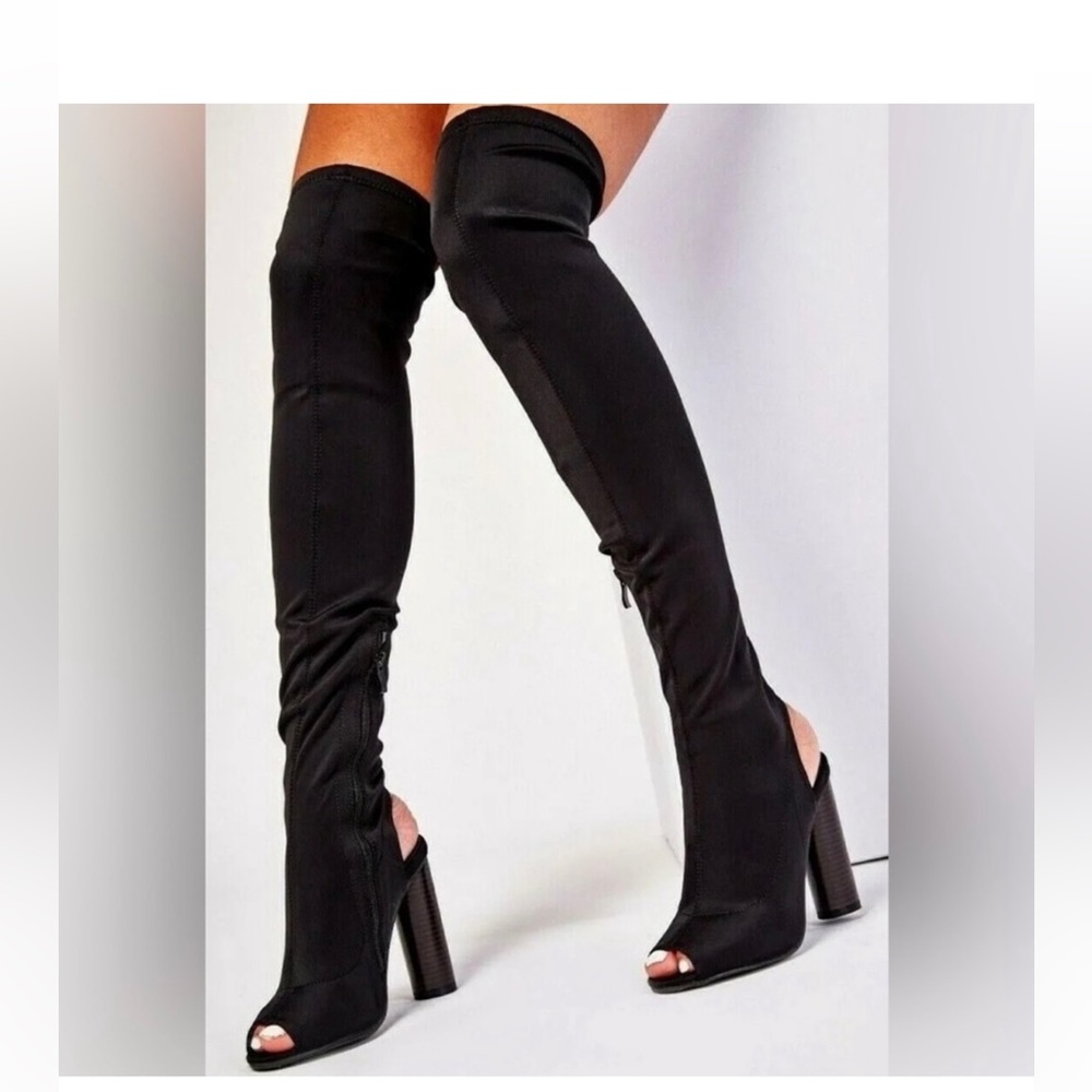 Bamboo Sunlight Faux Suede OTK
NWT
Peep Toe Open Heel Thigh High Block
Heel